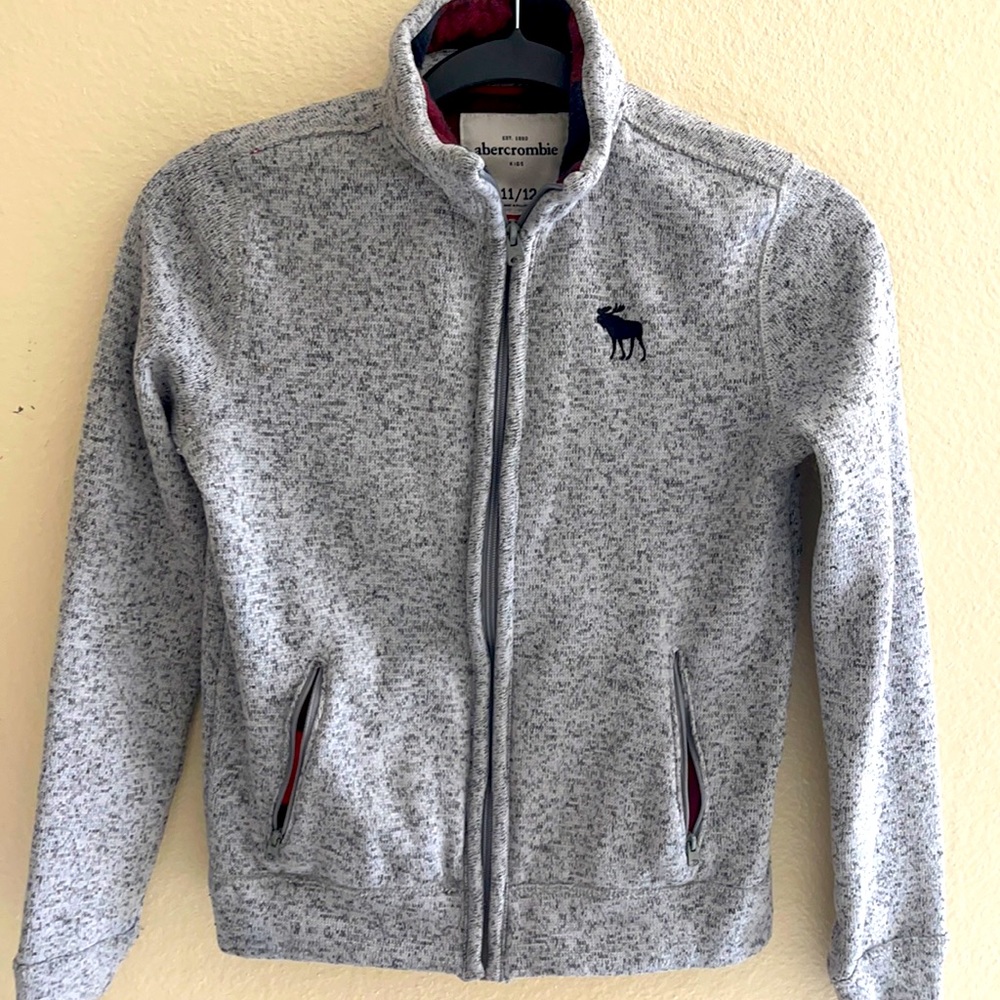 Zipper sweater